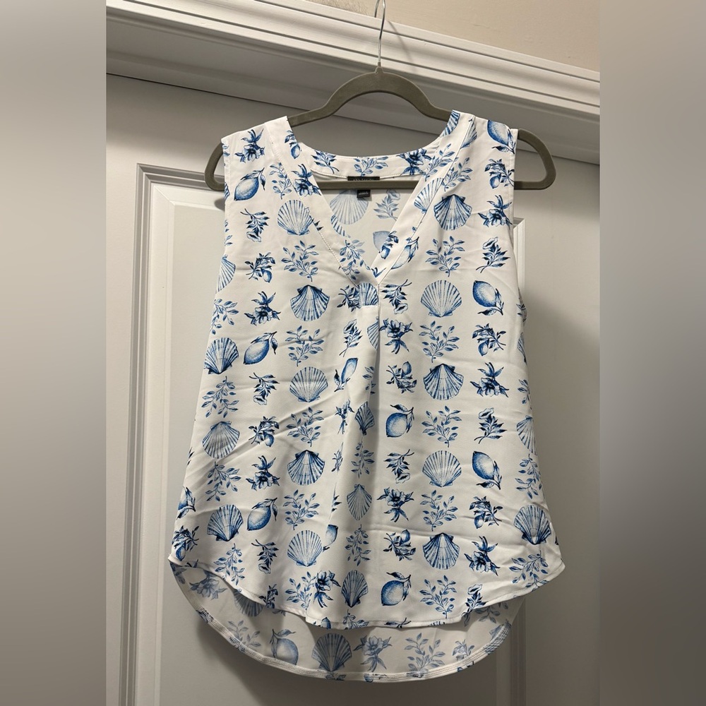 Ann Taylor White and Blue Seashell Print Top